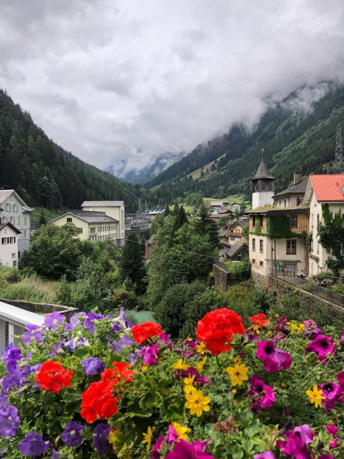 Ferienwohnung Alpine Haus Göschenen Exterior foto