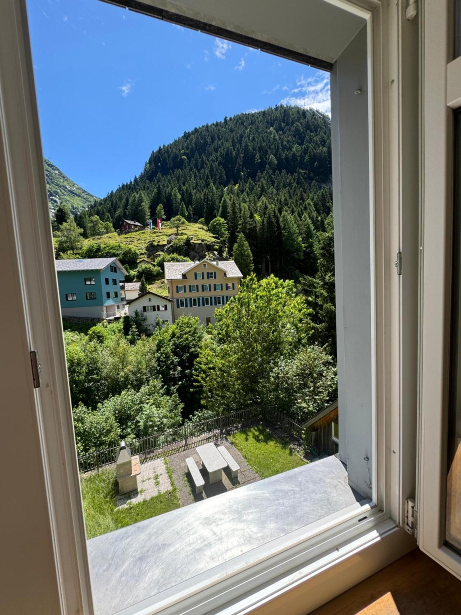 Ferienwohnung Alpine Haus Göschenen Exterior foto